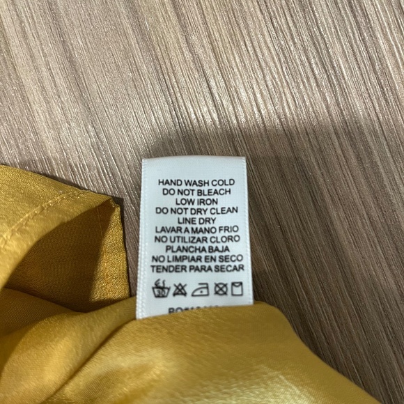 Fun Yellow Top - Picture 6 of 6